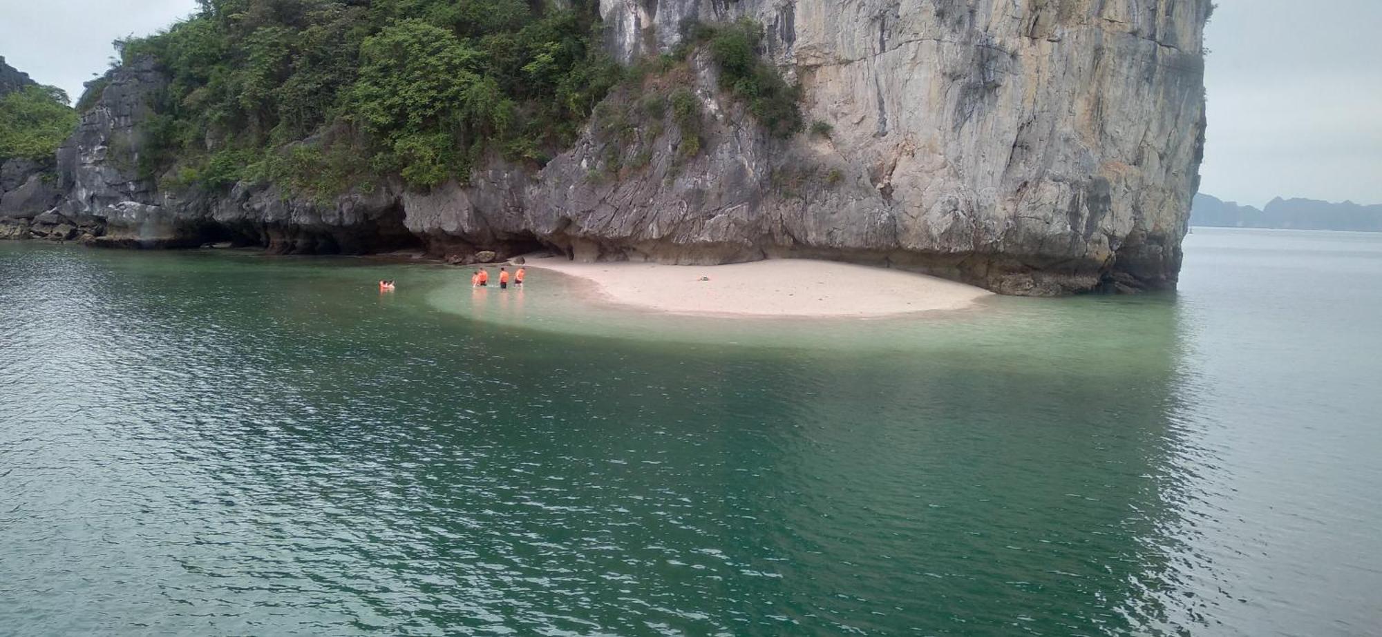 Cat Ba Victory Hostel Dong Khe Sau Buitenkant foto