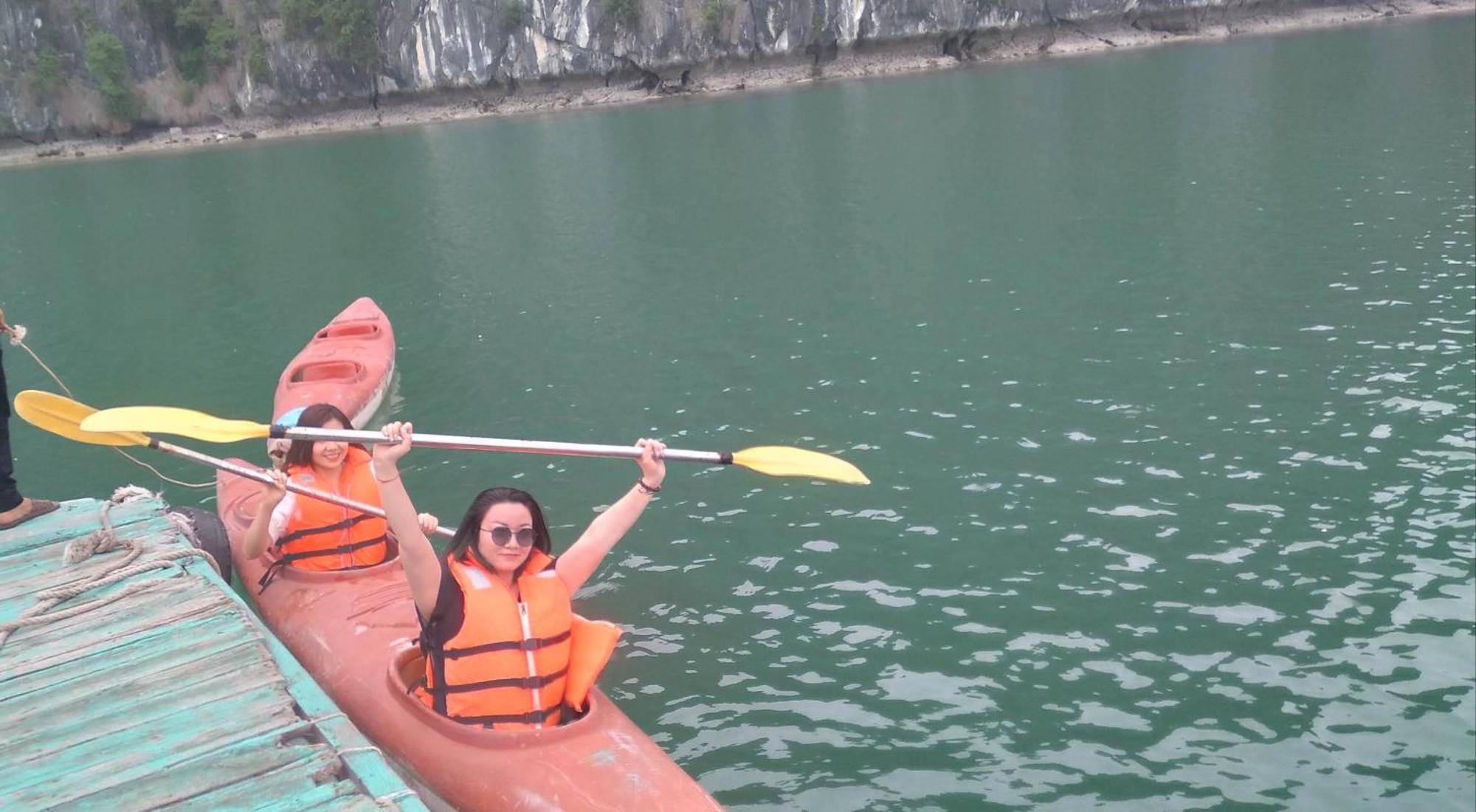 Cat Ba Victory Hostel Dong Khe Sau Buitenkant foto